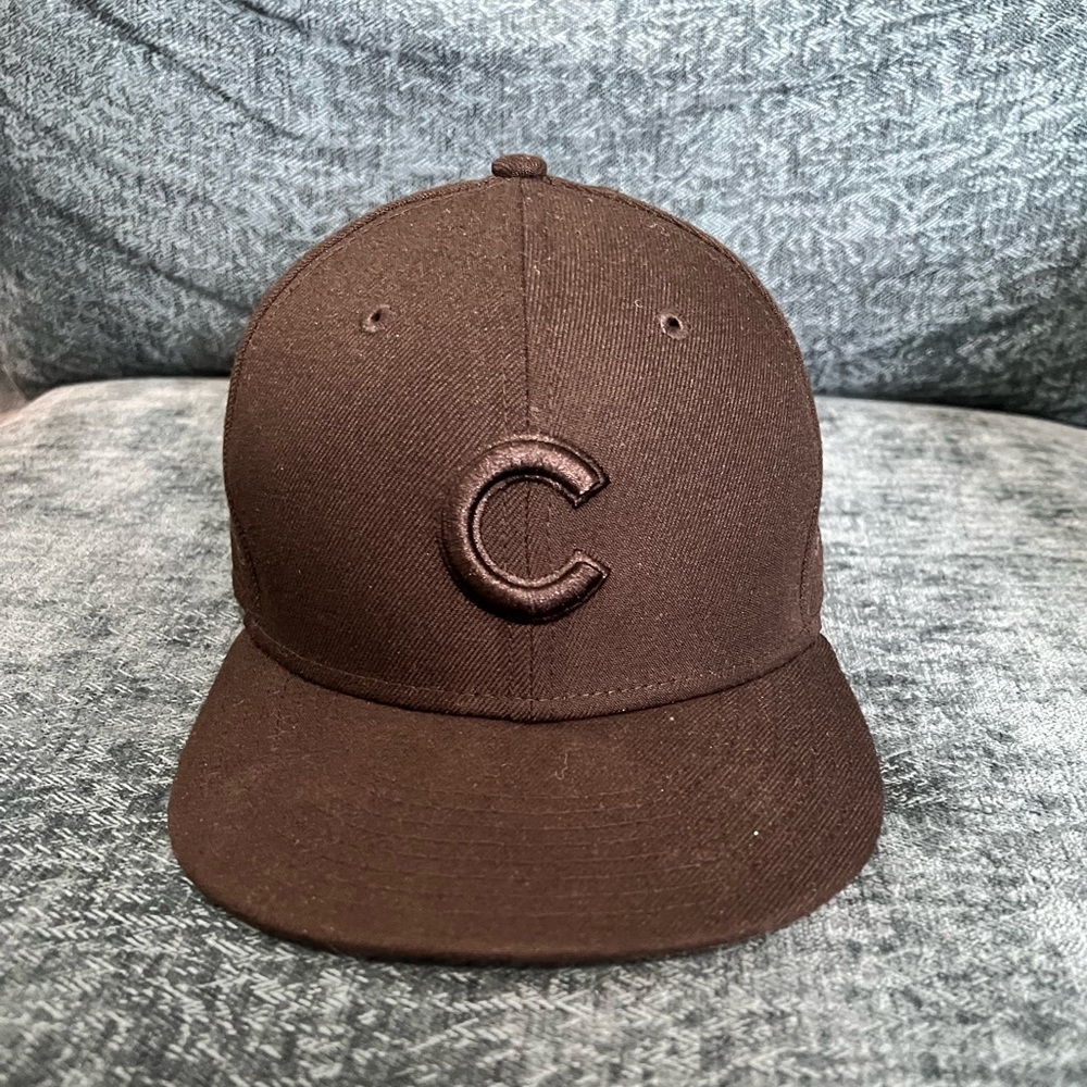 Cubs New Era 59fifty Hat - size 7 1/8 - Never Worn